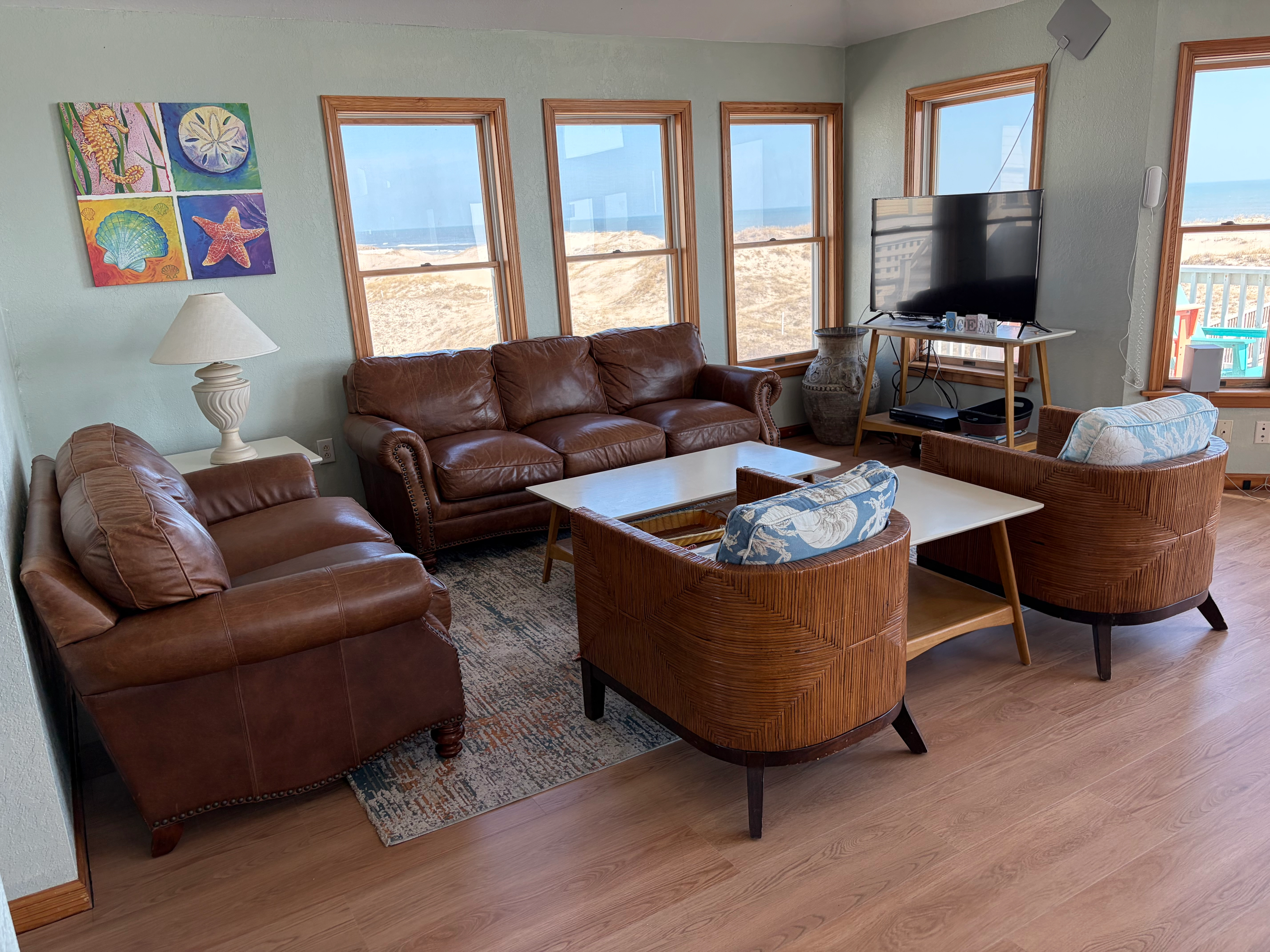 It's a Sandemic property image