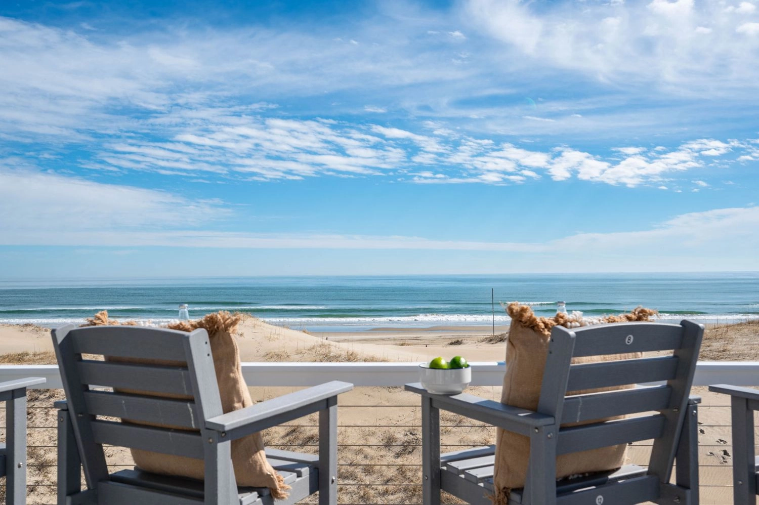 Tides And Tanlines property image